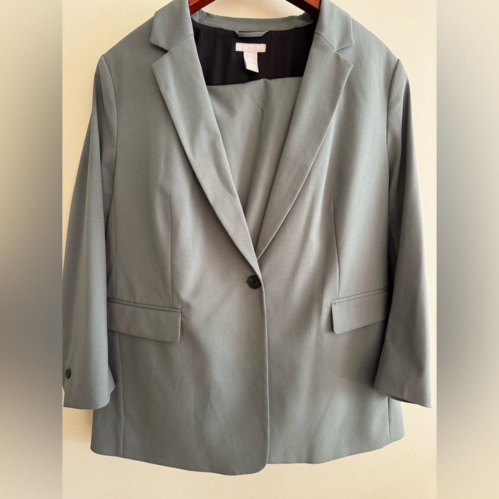 Women’s Tailored Sage Green size 18 suit